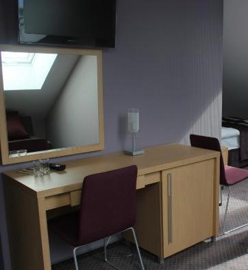 Hotel Pod Zlota Korona Opole Rum bild